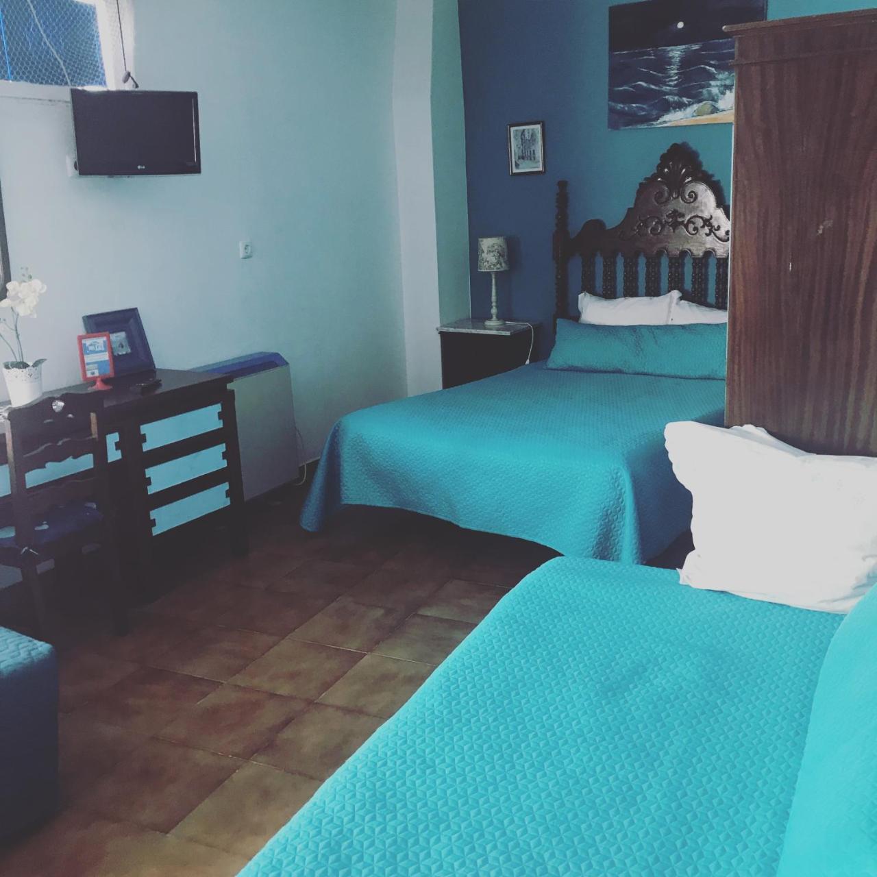 Hospedaria Bernardo Ericeira Buitenkant foto